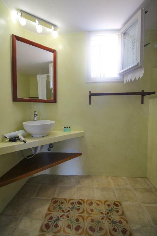 Villa With View Of Agios Ioannis And Pool With Jacuzzi Exterior photo